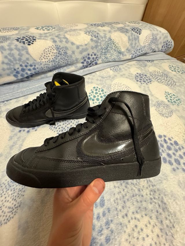 Nike blazer negras de mujer