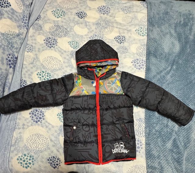 Chaqueta desigual de niño