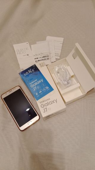 Teléfono móvil Samsung Galaxy J7