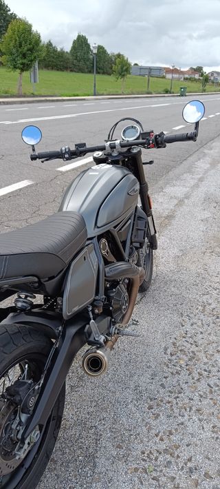 Ducati scrambler nightshift