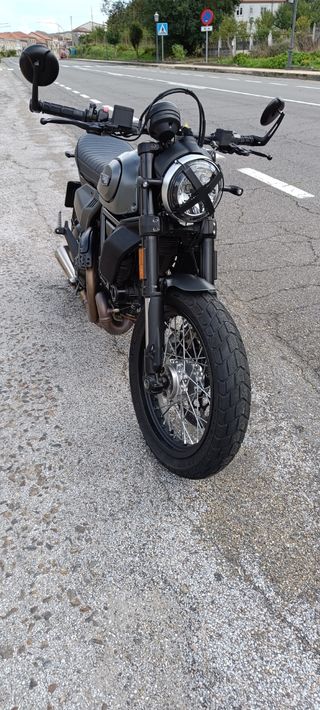 Ducati scrambler nightshift