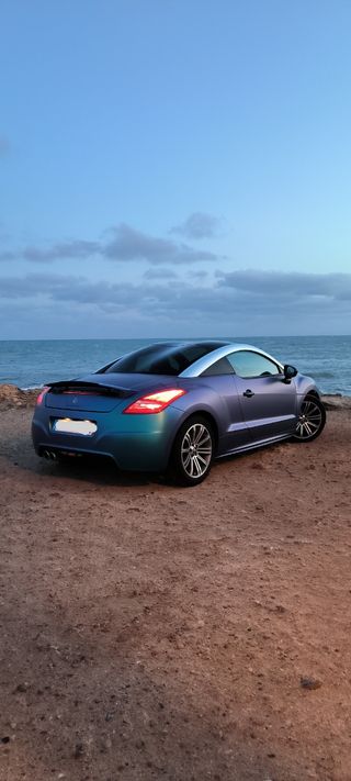 Peugeot RCZ 2011