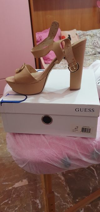 Scarpe GUESS TG 40