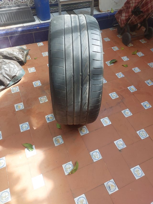 Rueda 275/45R19 Bridgestone