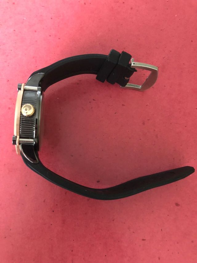 Reloj MAREA. De Cuarzo. Correa de Caucho.Muy Chulo