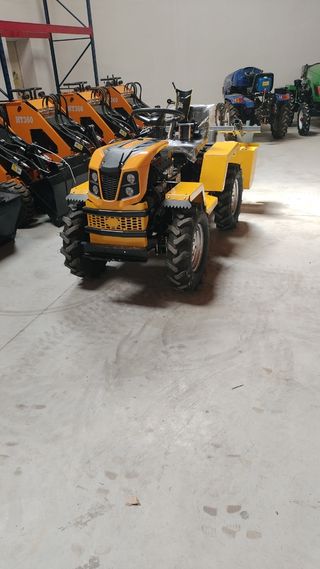 El tractor nuevo+ pequeño del mercado
