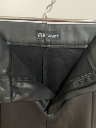Pantalon semipiel sintetico Zara L