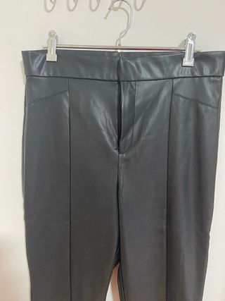 Pantalon semipiel sintetico Zara L