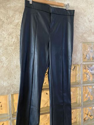 Pantalon semipiel sintetico Zara L  impecables