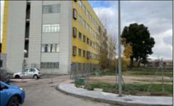 Parcela con edificio en construcción en Cabanillas