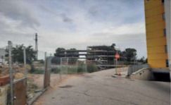 Parcela con edificio en construcción en Cabanillas