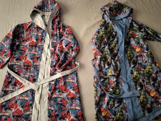 3,50 /U € Albornoz para piscina 122/128cm 6/8 a