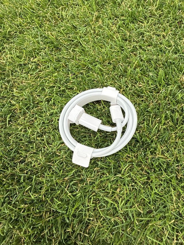 Cable original Apple tipo - C a lightning