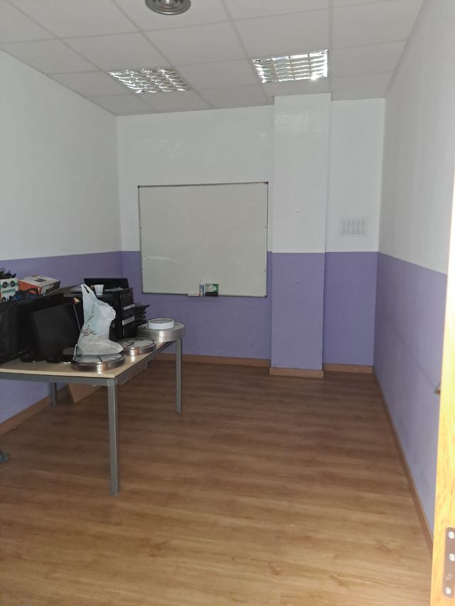 Oficina - Local en venta.