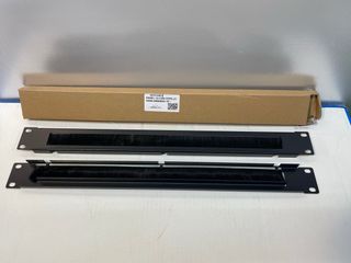 panel pasahilos 19” cepillo cerrado