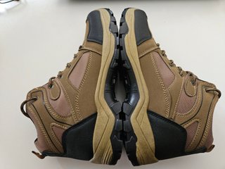 Bota de montaña hombre trekking trabajo