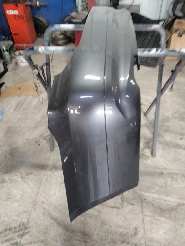 Parachoque  trasero bmw 320 2008