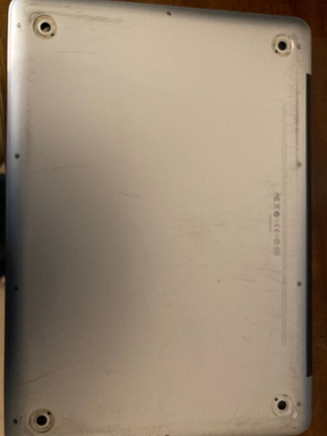 Apple MacBookPro 5,5. Giugno 2009