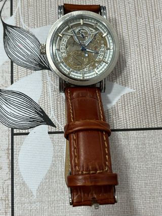 Reloj automático mecanismo visto