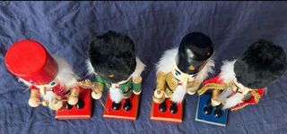 🎄 Juego 4 muñecos madera Cascanueces 25cm NUEVOS