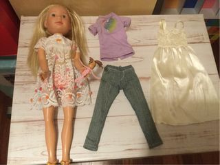 Muñeca + ropa