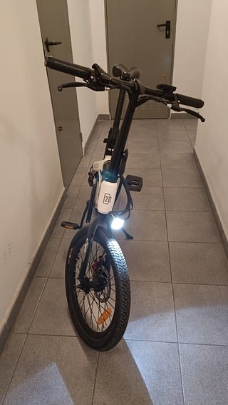 Bicicleta plegable eléctrica