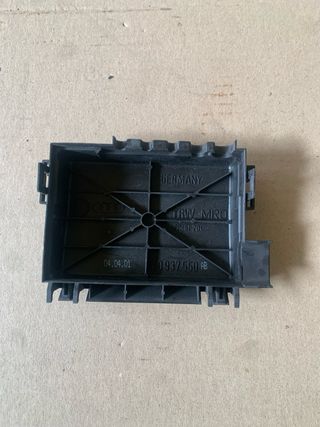 Tapadera fusibles bateria seat vw
