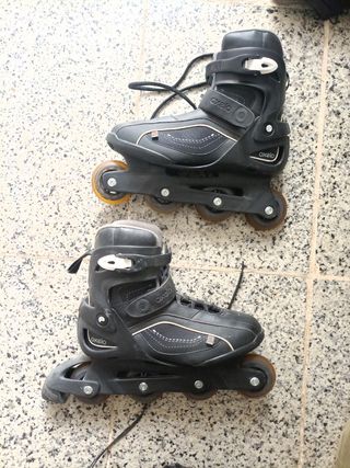 Botas patines en linea y protecciones