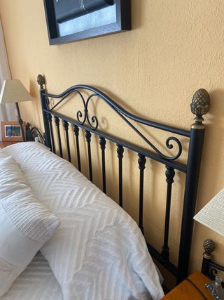 Cabecero de forja de calidad