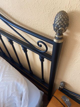 Cabecero de forja de calidad