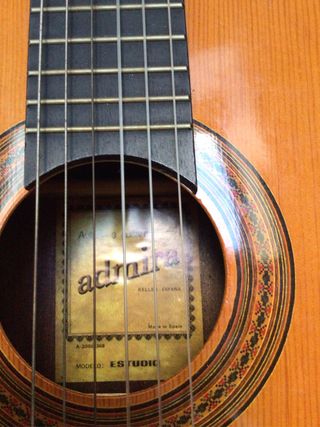 Guitarra clásica Admira