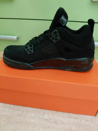 Jordán black cat 4