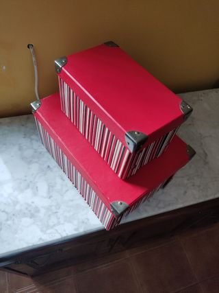 La grande 5€ la pequeña 3€