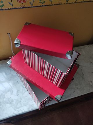 La grande 5€ la pequeña 3€