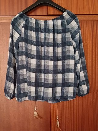 BLUSA MANGA LARGA. ESCOTE ELÁSTICO 