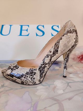 Zapatos Guess Serpiente fiesta o cocktail