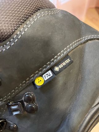 Bota seguridad monte