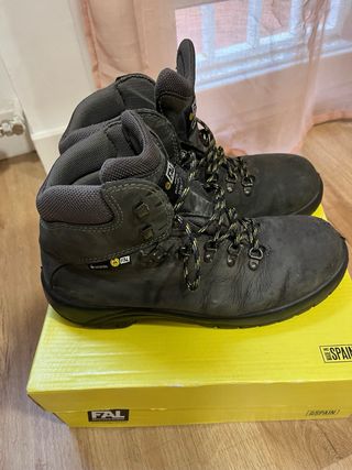 Bota seguridad monte