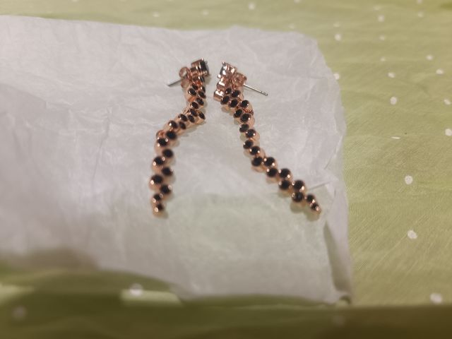 Conjunto de Bisutería Collar y Pendientes