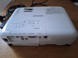 Proyector Epson EB-S41.