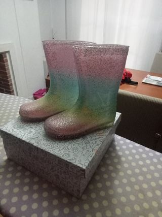 BOTAS DE GOMA