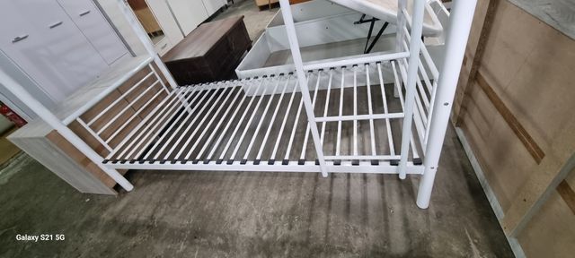 Litera Metálica blanca