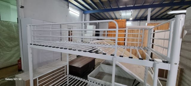 Litera Metálica blanca