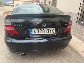 Mercedes-Benz Clase C 2006