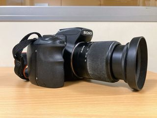 Sony Alpha 200