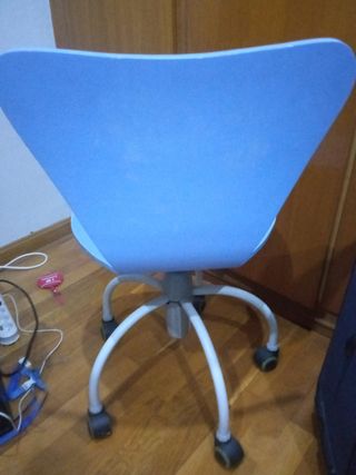 Silla escritorio con ruedas