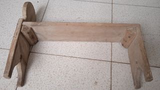 Antiquisimo minibanco? madera.