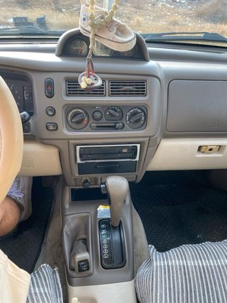 Mitsubishi Montero sport 2000