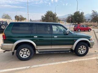 Mitsubishi Montero sport 2000