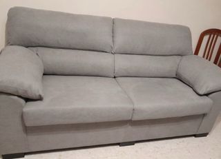 SOFAS A ESTRENAR 2 Y 3 PLAZAS // desde 200€